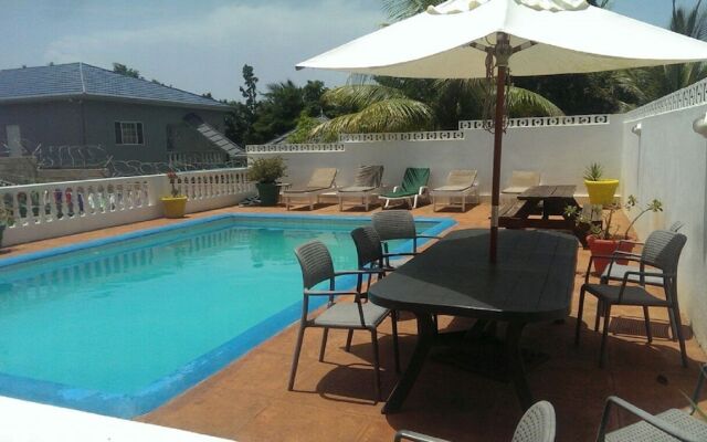 Ocho Rios Almond Tree Villas