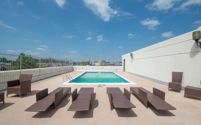 Wyndham Garden Totowa
