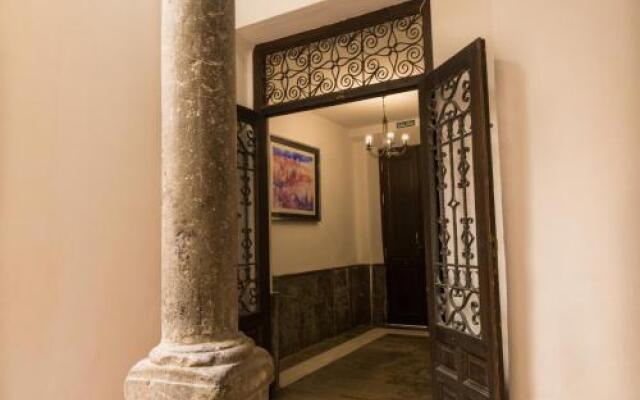Zahira Suites