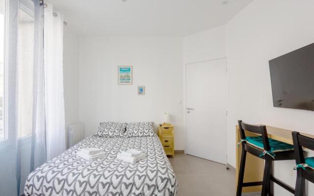 Studio Hyper centre proche tramway chaleureux et cocooning