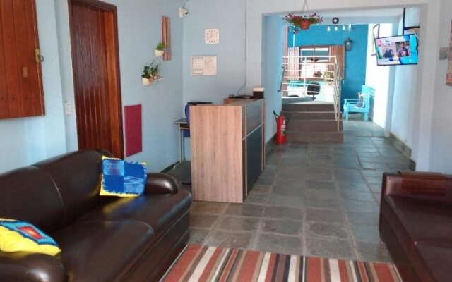 Hotel e Pousada Arara Azul