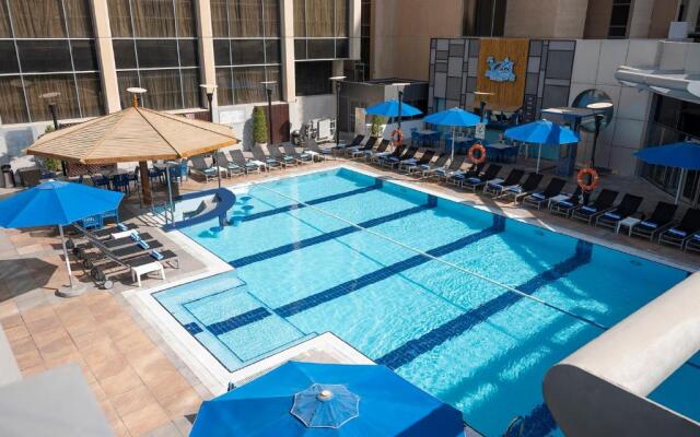 Holiday Inn Suites Kuwait Salmiya