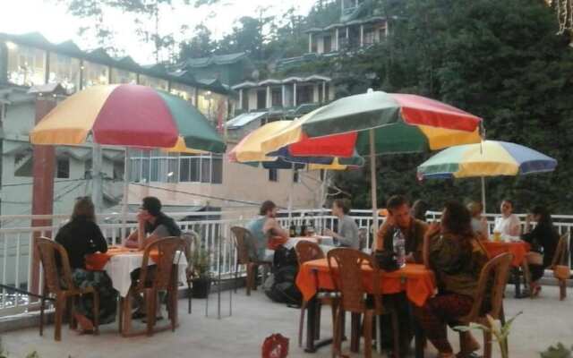 Adams Peak Inn