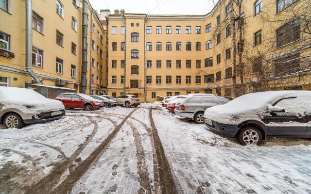 Apartments on 4th Sovetskaya street 18/9