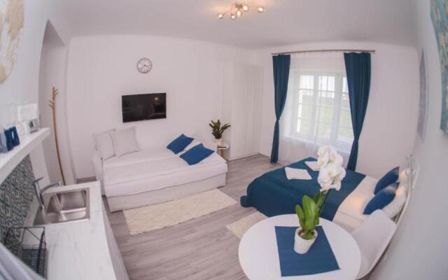 Raba Apartman House