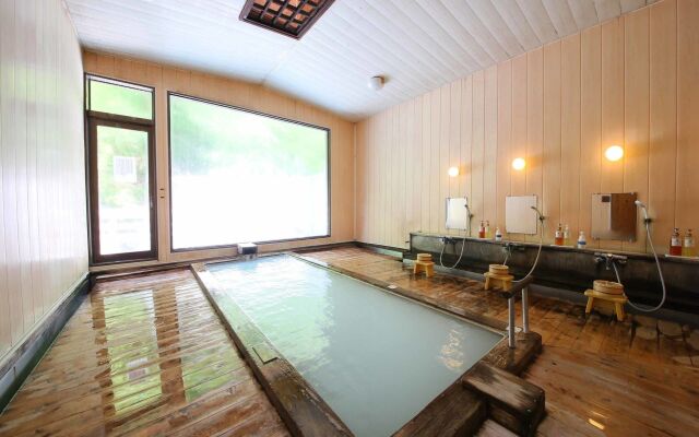 Shirahone Onsen Tsuruya Ryokan