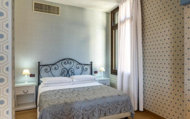 Hotel Atlanta Augustus