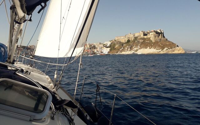 Captivating 2-bed Villa in Forio - Enjoy a Yacht