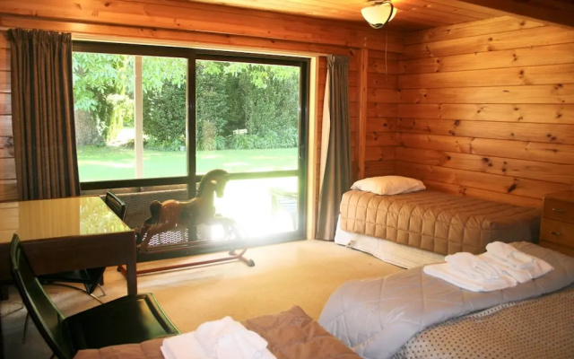 Walnut Grove Lodge