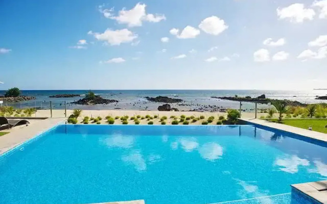 Plage Bleue Villa and Penthouse by LOV