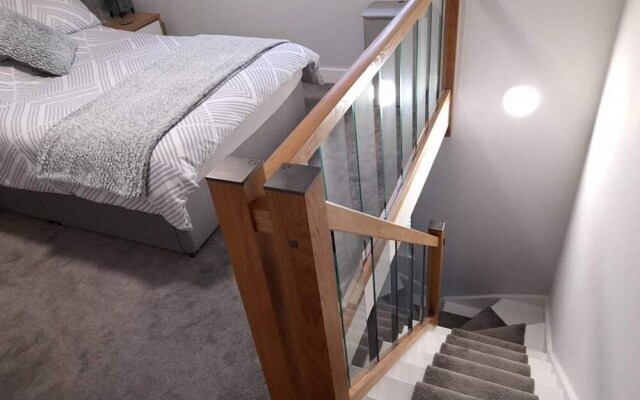 Outstanding, Modern 1-bed House in Chippenham