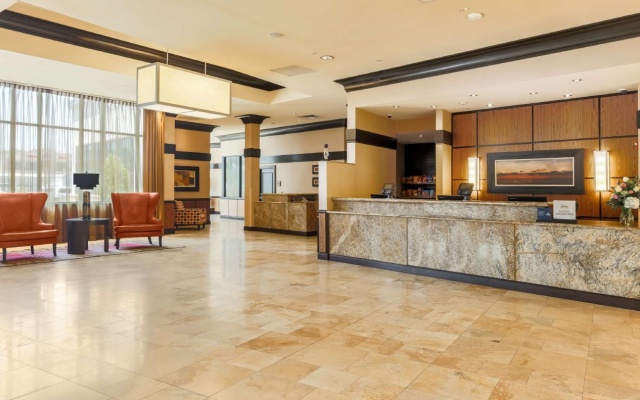 Hilton Promenade at Branson Landing