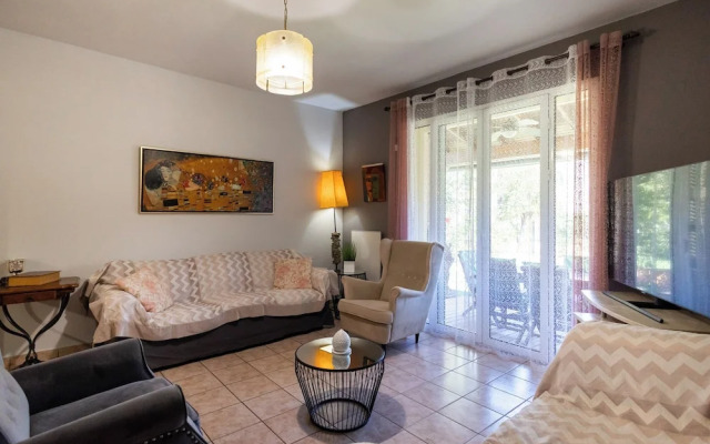 Villa Aristotle