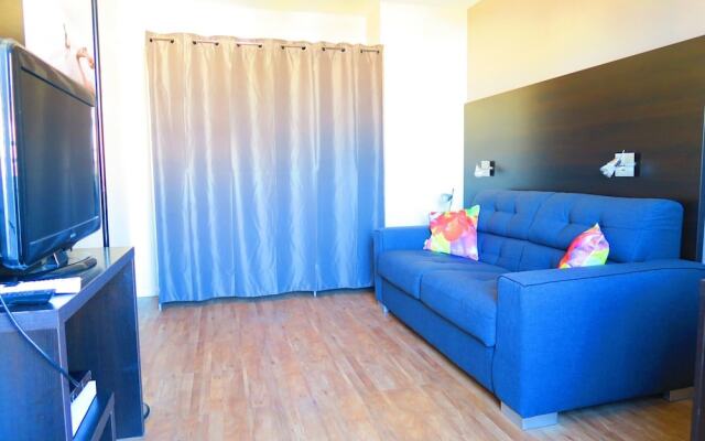 Fleurs Terrasse by Nestor&Jeeves