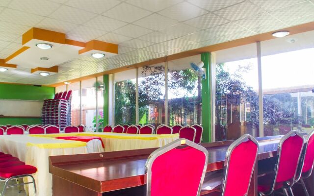 Hotel Alvers Mukono