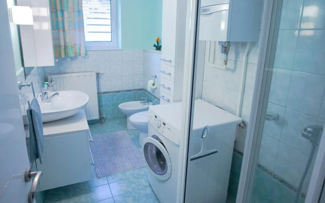 Goldenfields apartment