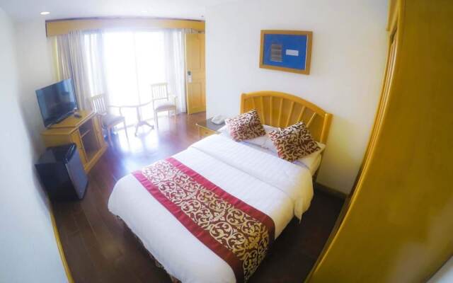 Pines View Hotel