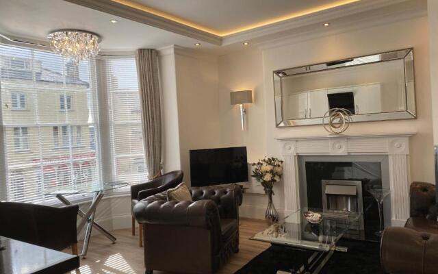 The Maureen Suite