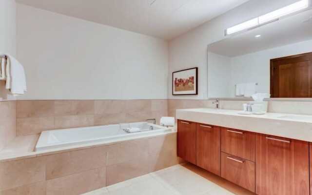 Vail Lion 3 Bedroom Mountain Vacation Rental Just Steps From the Eagle Bahn Gondola