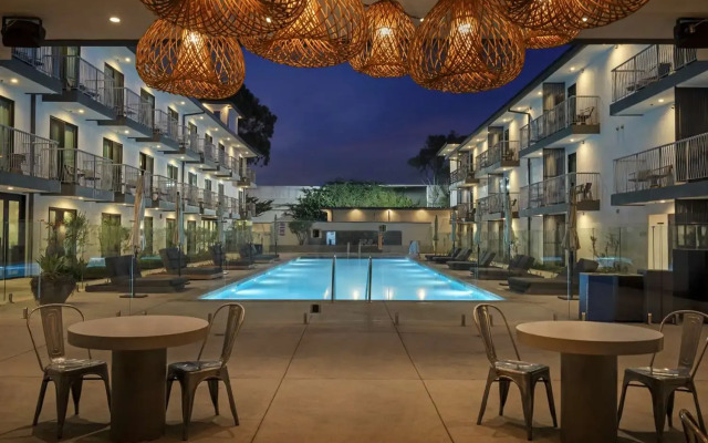 The Lum Hotel Los Angeles Stadium District