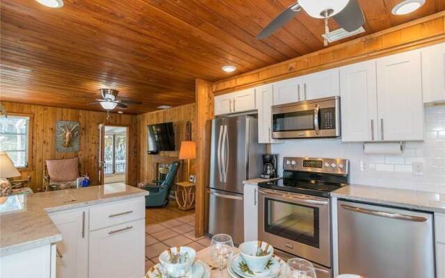 Anna Cabana Beach House by RedAwning