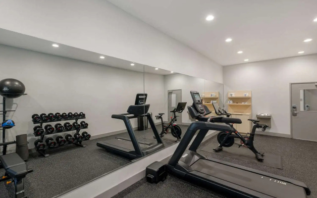 Spark by Hilton Midland South