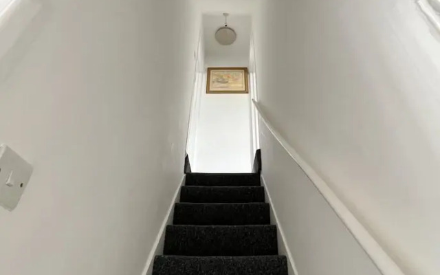 Remarkable 2 bed House in Rochester