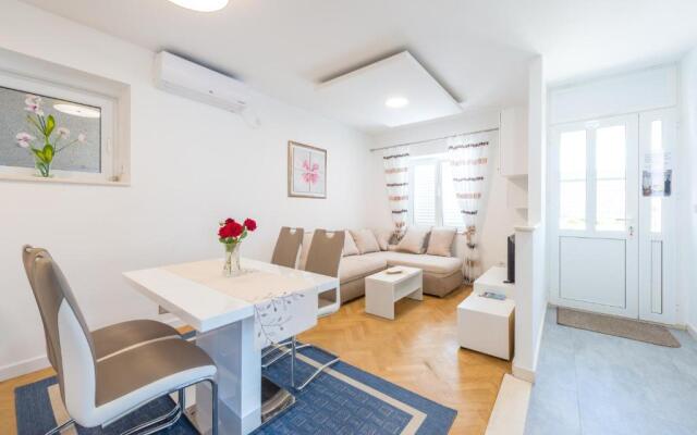 Apartments Lucija