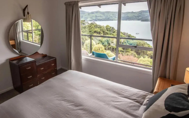 Kingfisher's Perch - Takamatua Holiday Home