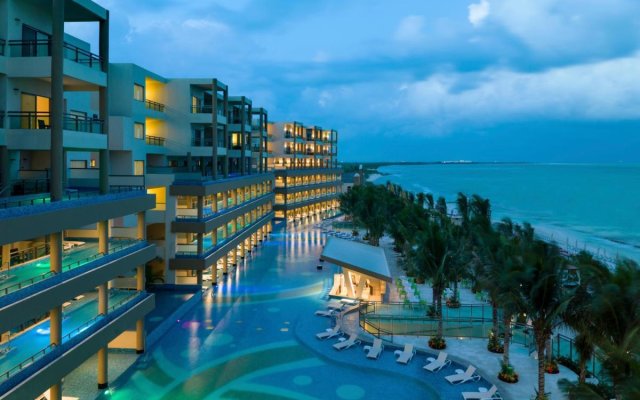 Generations Riviera Maya Family Resort Catamarán, Aqua Nick & More Inclusive