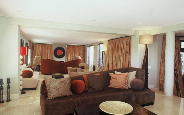 Atlantic Waves Guest House