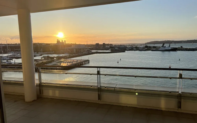 Waterfront Seaview Hotel Apartments