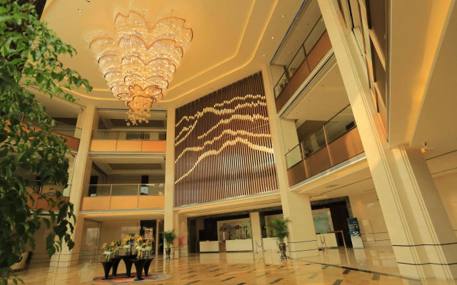 Ramada Yiyang Taojiang