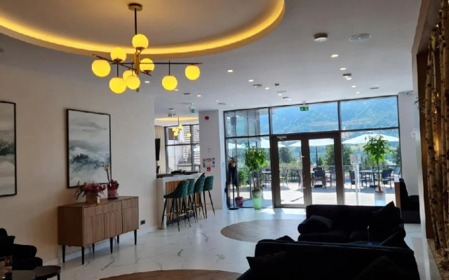 . Panoramic Colibita