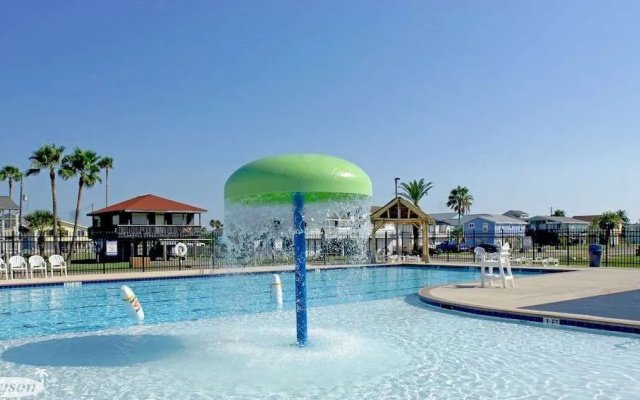 Tranquil Waters by Ryson Vacation Rentals