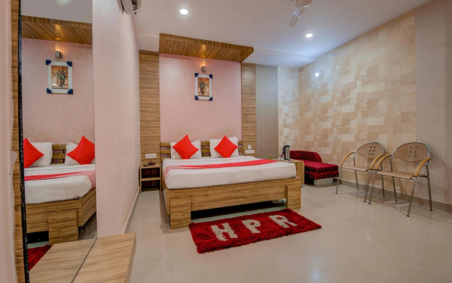 OYO 4822 Hotel Pratap Residency