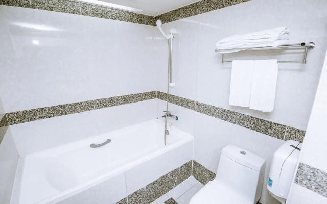 Guide Hotel Taoyuan Fuxing