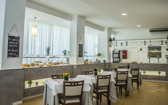 Hotel Sandra