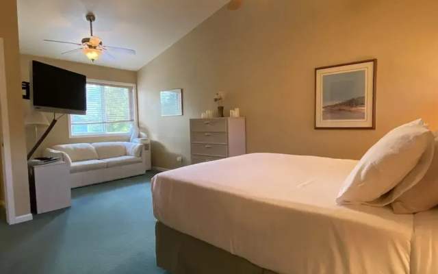 Mountain Harbor #205 3 Bedroom Condo