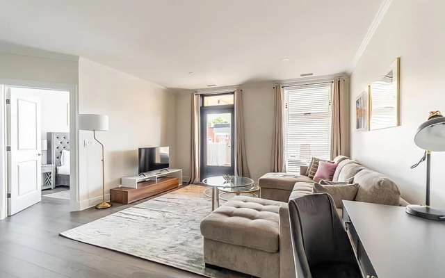 Presidential Suite 2