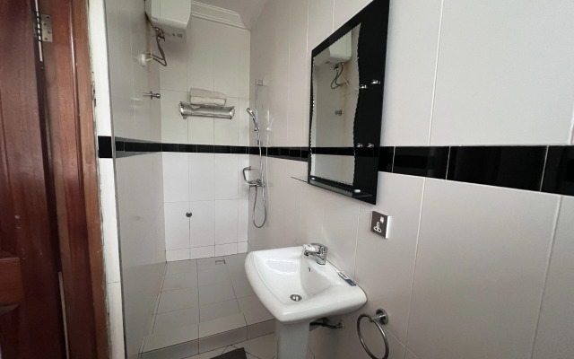 RK Italian Boy Hotel