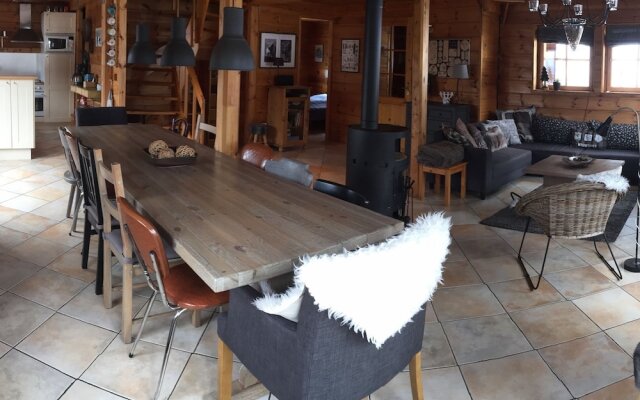 Quaint Holiday Home in Valfrejus with Garden