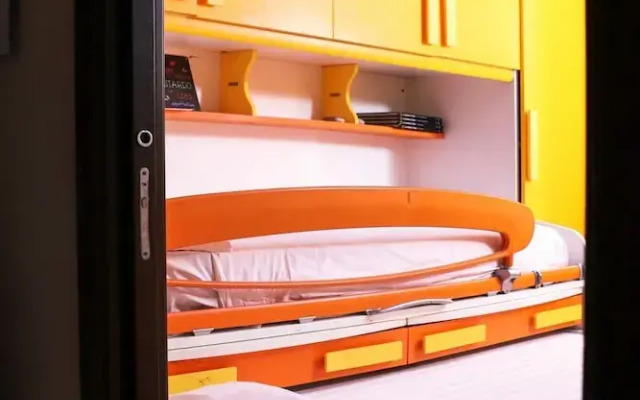 Metro Solfatara Apartment by Wonderful Italy
