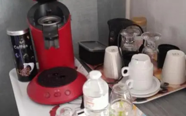 B  B Vandenbroucke Joseline