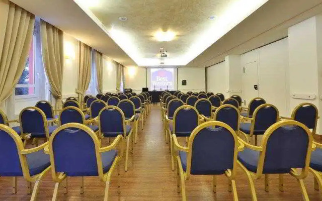 Best Western Hotel Master