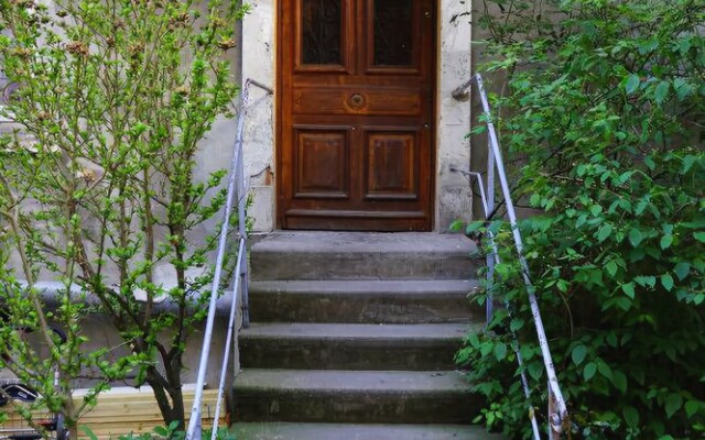 Pretty Studio in 300m of Perrache, Near Confluence
