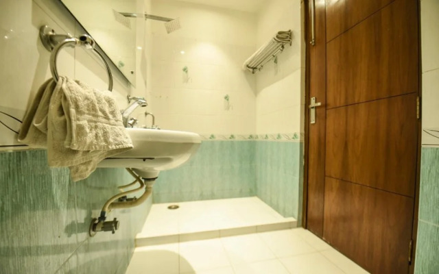 Dreamland Home Stay by OYO Rooms