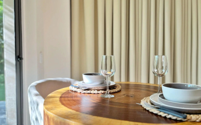Mistiq Luxury Condo