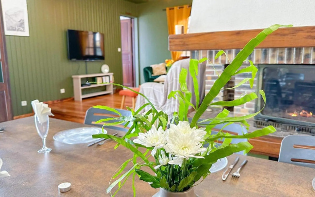 Magnifique villa avec cheminée au tevelave