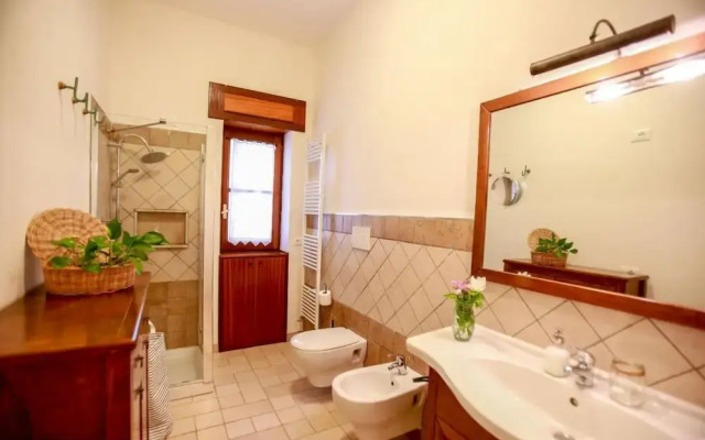 Villa Indipendente con Piscina Privata e Idromassaggio